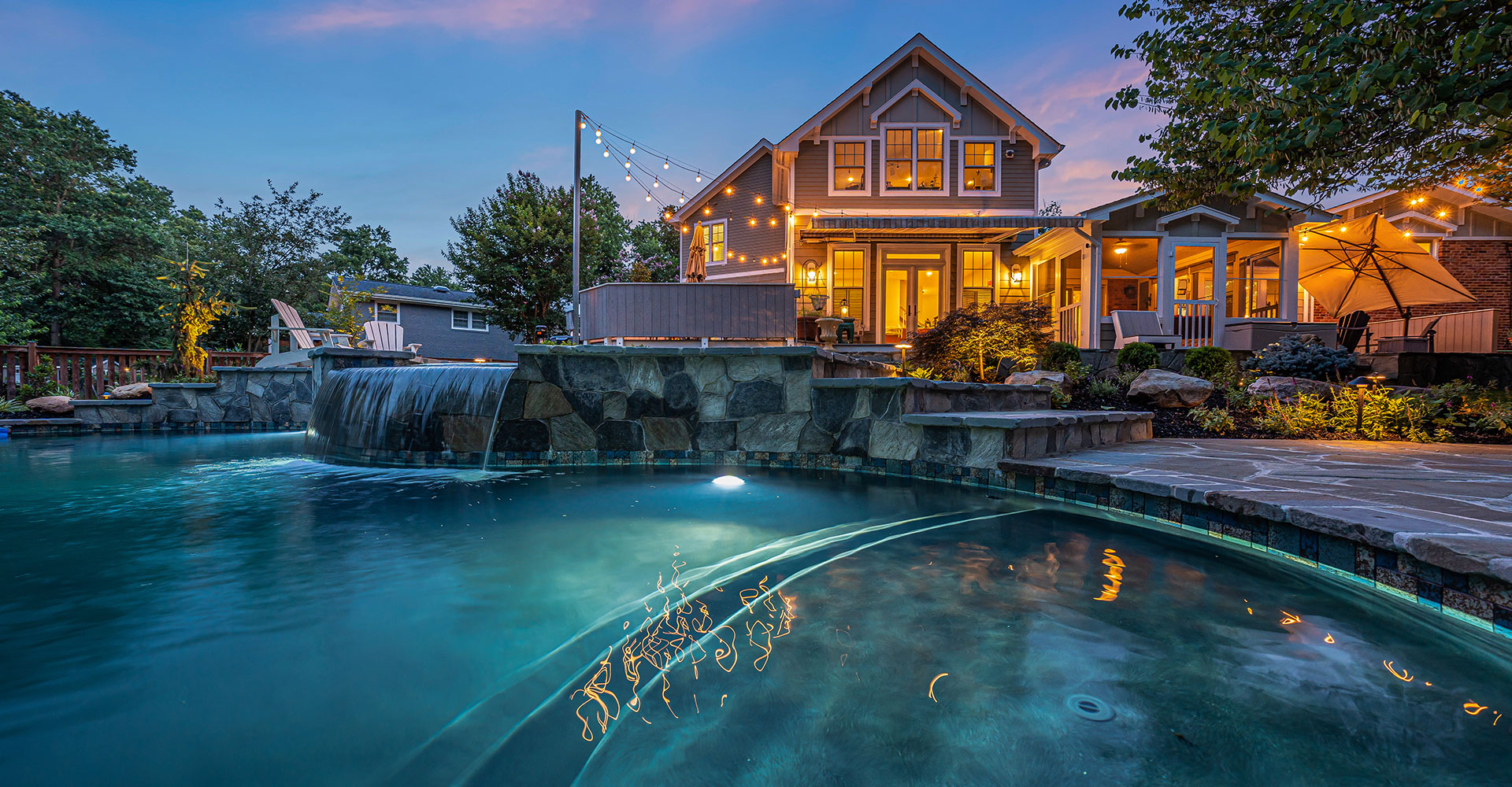 Spillover Serenity pool with elevated water feature style
